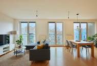 Super Raumaufteilung: 4 Zimmer DG-Wohnung mit Terrasse