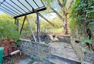 Nostalgisches Einfamilienhaus mit Romantikgarten in 1.920qm Bauland