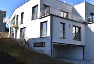 IDYLLISCHES DOPPELHAUS in den Weinbergen - mit DOPPELGARAGE, GARTEN, TERRASSE & DACHTERRASSE!