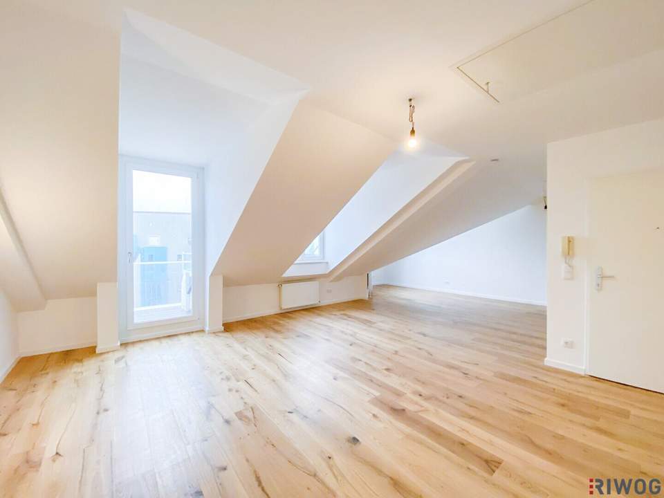 Saniertes Neubau DG mit Balkon in den ruhigen Innenhof | En-Suite Bad | 1 Min. zur U3 Kardinal-Nagl-Platz | 6 Min. in den Stadtpark, Belvedere, Prater sowie 1. Bezirk