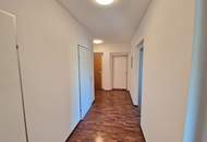 Eigentumswohnung mit Loggia und Tiefgaragenplatz