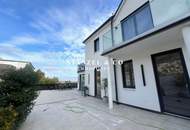 MODERNE VILLA MIT TRAUMBLICK &amp; POOL