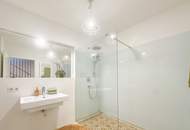 Exquisite Dachgeschosswohnung mit Terrasse und Rundumblick in Alt-Penzing