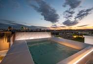 PENTHOUSE ohne SCHRÄGEN mit Vollverglasung und Wellnessterrasse inkl. Sauna und Blick über Wien - außergewöhnliche RARITÄT mit 2x Tiefgaragenplätzen im Haus / Kaufpreis inkl. LUXUS-Möblierung