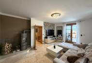 Exklusive Wohneinheit im Eckreihenhaus mit Luxusgarten &amp; Pool // Exclusive unit in a corner townhouse with a luxurious garden and pool //