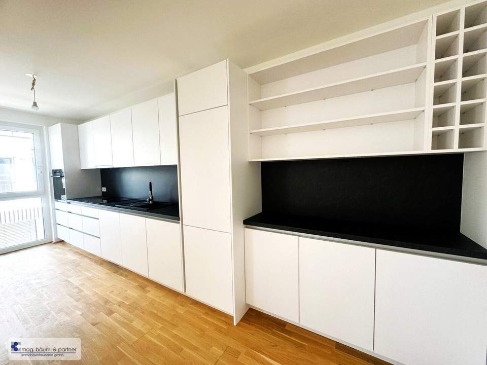 Erstbezug! 3-Zimmer-Wohnung mit Terrasse inkl. Küche in der Nähe U1 Kagraner Platz