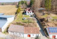 Landhaus in erhöhter Aussichtslage mit weitläufigem Grundstück im schönen Strassertal