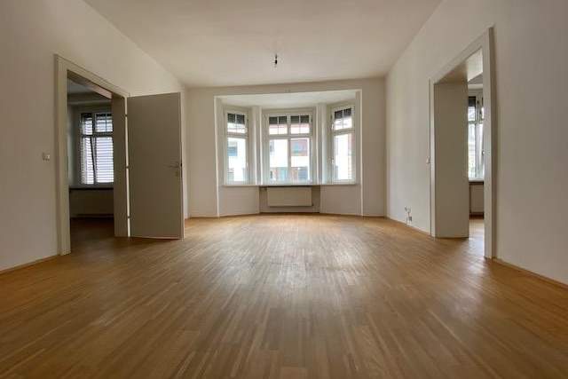 Geräumige 4,5-Zimmer-Wohnung mit Balkon - WG-tauglich - verfügbar ab September 2026, Wohnung-miete, 1.499,00,€, 4020 Linz(Stadt)