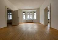 Geräumige 4,5-Zimmer-Wohnung mit Balkon - WG-tauglich - verfügbar ab September 2026