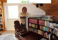 Großzügiges Haus neben Traunsee mit Badeplatz