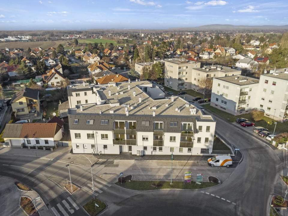 ++ DREI Zimmer MIETWOHNUNG ++ mit TERRASSE & KÜCHE