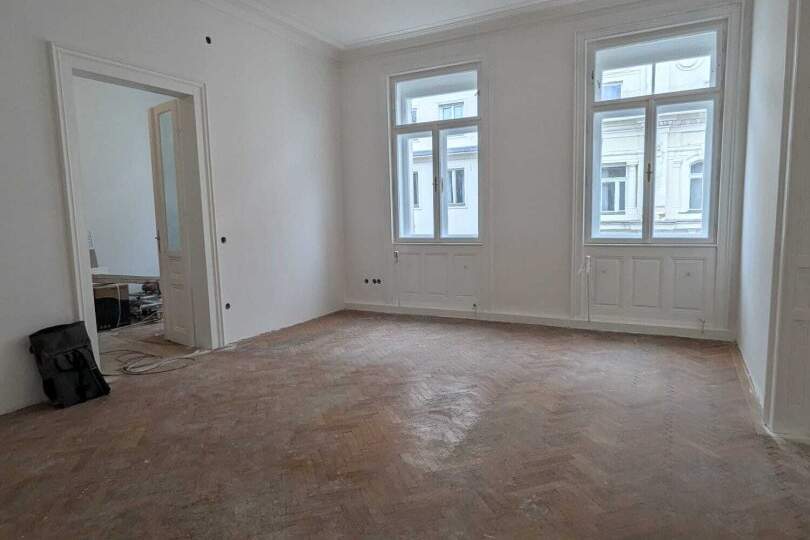 ab Mitte Oktober: sanierte Altbauwohnung mit 2 Badezimmern, kleinem Balkon - Nähe MAK, Wohnung-miete, 2.600,00,€, 1010 Wien 1., Innere Stadt