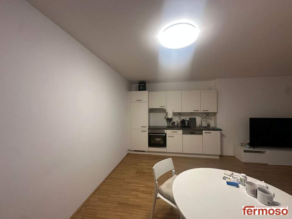 Neuwertige 2-Zimmer-Wohnung mit Loggia und Komfort in 1200 Wien, 92m², Miete €1.899