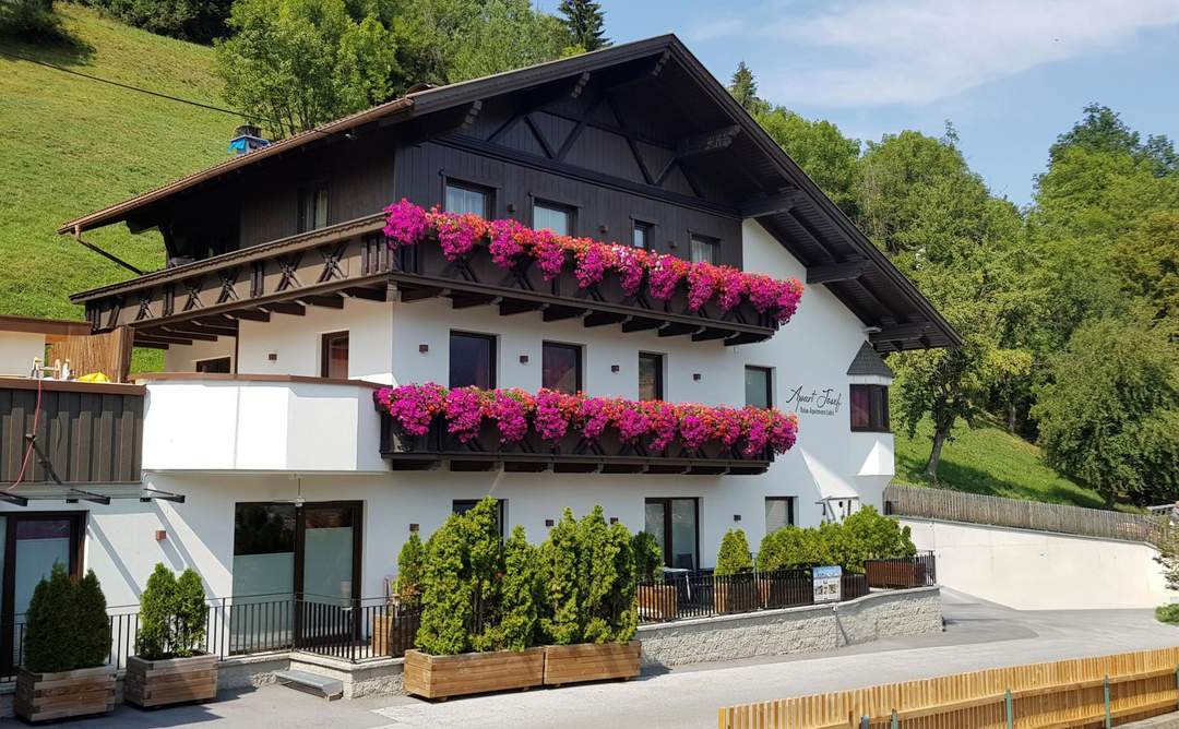 Ihr Wohn- &amp; Apartmenthaus in Serfaus-Fiss-Ladis – alpine Tradition in bester Lage!