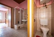 ++Q16++ sanierungsbedürftige 2-Zimmer Altbauwohnung, viel Potenzial