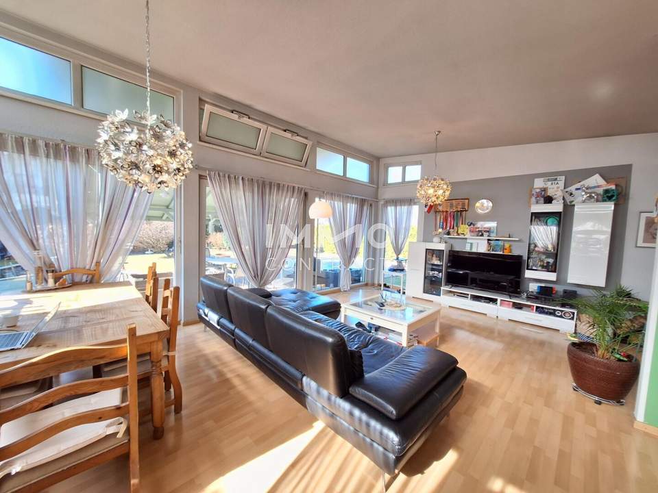 Modernes Einfamilienhaus im Bungalow- Stil in Raasdorf