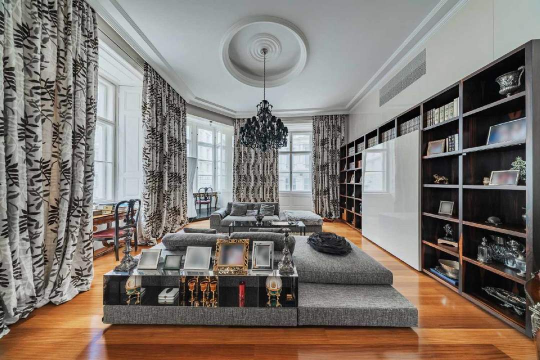 Exklusive 4-Zimmer-Wohnung-luxuriös, großzügig &amp; voll möbliert