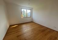 großzügige, helle 2 Zimmer Wohnung mit Balkon und Blick ins Grüne_T19