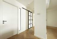 Altbau-Chic im Dachgeschoss | 3-Zimmer Balkonwohnung mit Klimaanlage und Fußbodenheizung