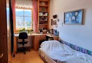 SEHR GEPFLEGTES UND GERÄUMIGES EINFAMILIENHAUS IN SÜDLAGE