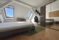Großzügige 3-Zimmer-Wohnung mit Carport in denkmalgeschütztem Altbau