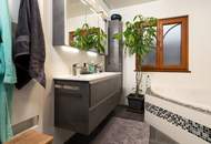 Charakteristisches Haus in Untersiebenbrunn - Eckgrundstück, Gepflegt, TOP Garten!