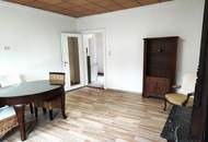 PRIVAT - entzückendes Haus, ruhige Lage Pottenstein bei Wien - zentraler Wohnbereich saniert, oberer Garten mit schöner Aussicht. (Provisionsfrei)