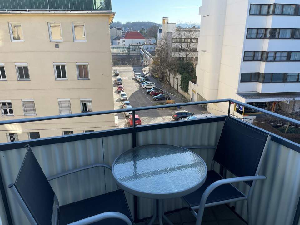 "3-Zimmer-Eigentum mit Süd-Balkon"