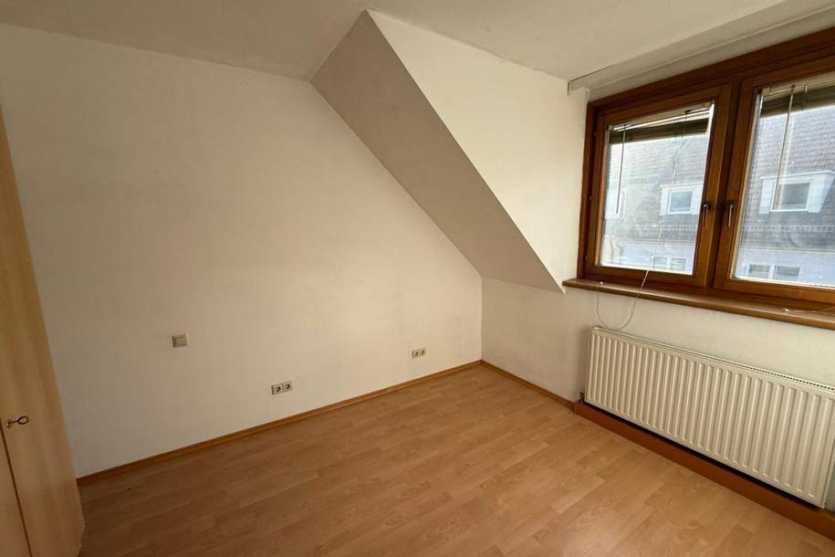 Mietwohnung mit möblierter Küche inmitten der Stadt ++ Knittelfeld ++, Wohnung-miete, 475,00,€, 8720 Murtal