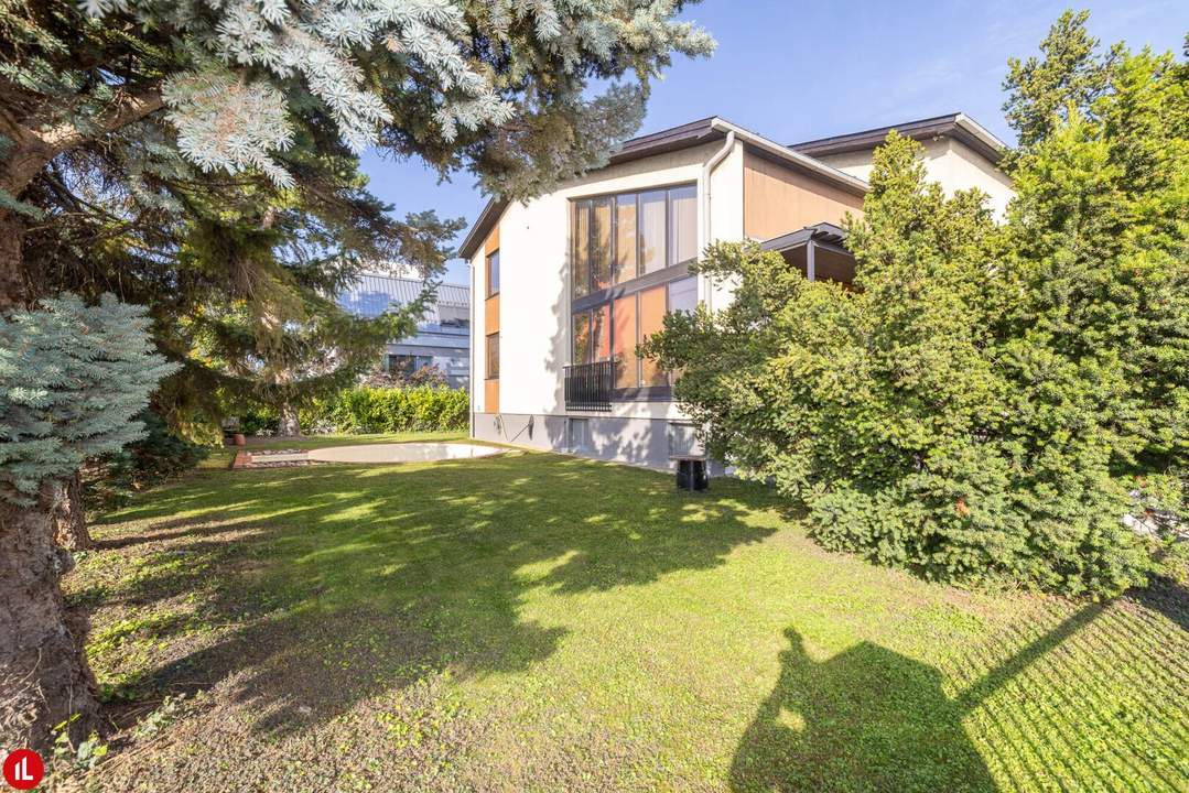 Stilvolle Villa mit Pool in 1110 Wien | Viel Platz für Großfamilien oder zwei Generationen!