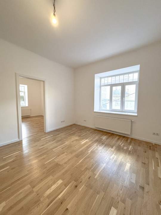 Stilvolle Altbauwohnung – Erstbezug mit modernem Komfort in zentraler Lage!