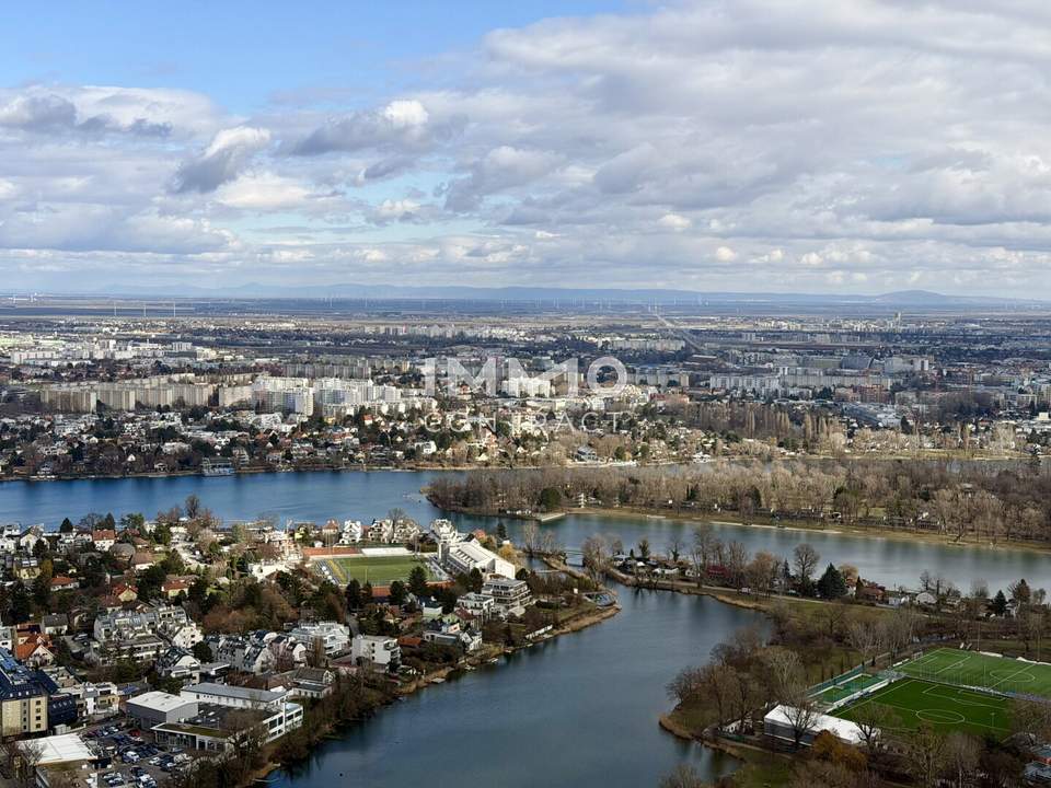 49. Etage: A Home between Sky &amp; Water: DC2 Tower: U1 Donauinsel