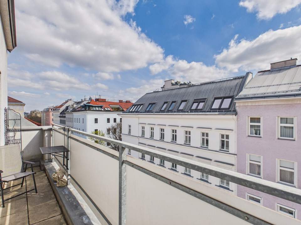 Sonnige 3-Zimmer-DG-Wohnung ohne Schrägen mit Südbalkon in 1120 Wien – nur €289.000!