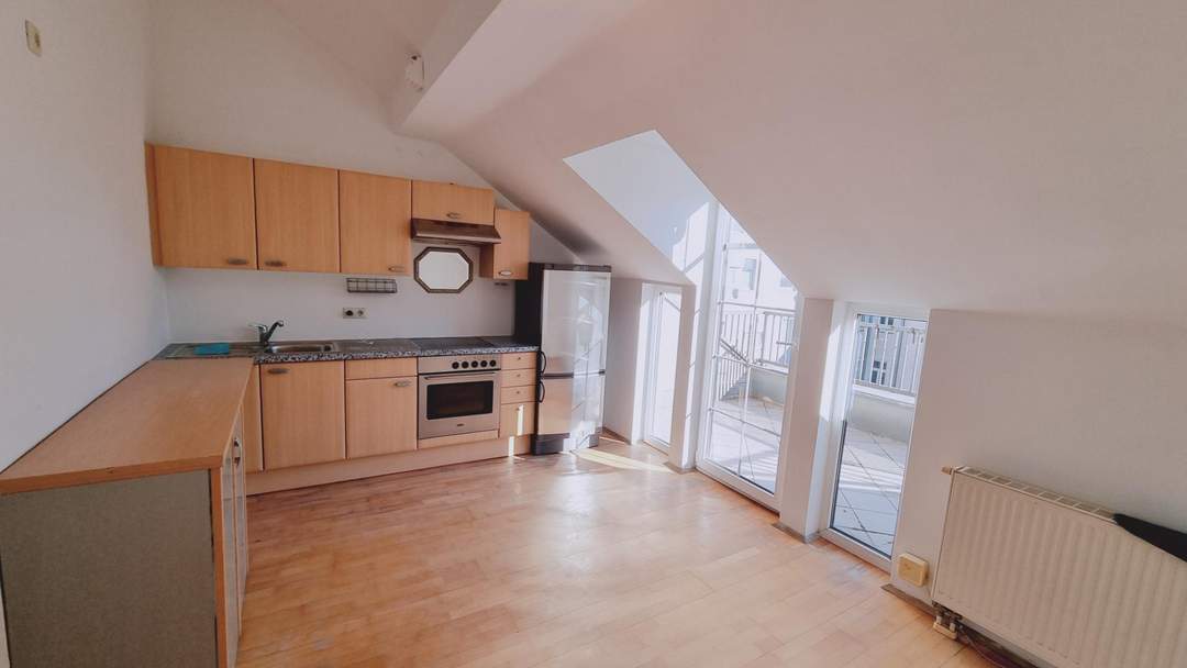 OPTIMALE - 3 ZIMMER - DACHGESCHOSSWOHNUNG MIT SÜDWEST-TERRASSE/ ONLINE-TERMIN -BUCHEN /https://www.remax.at/1609-42411