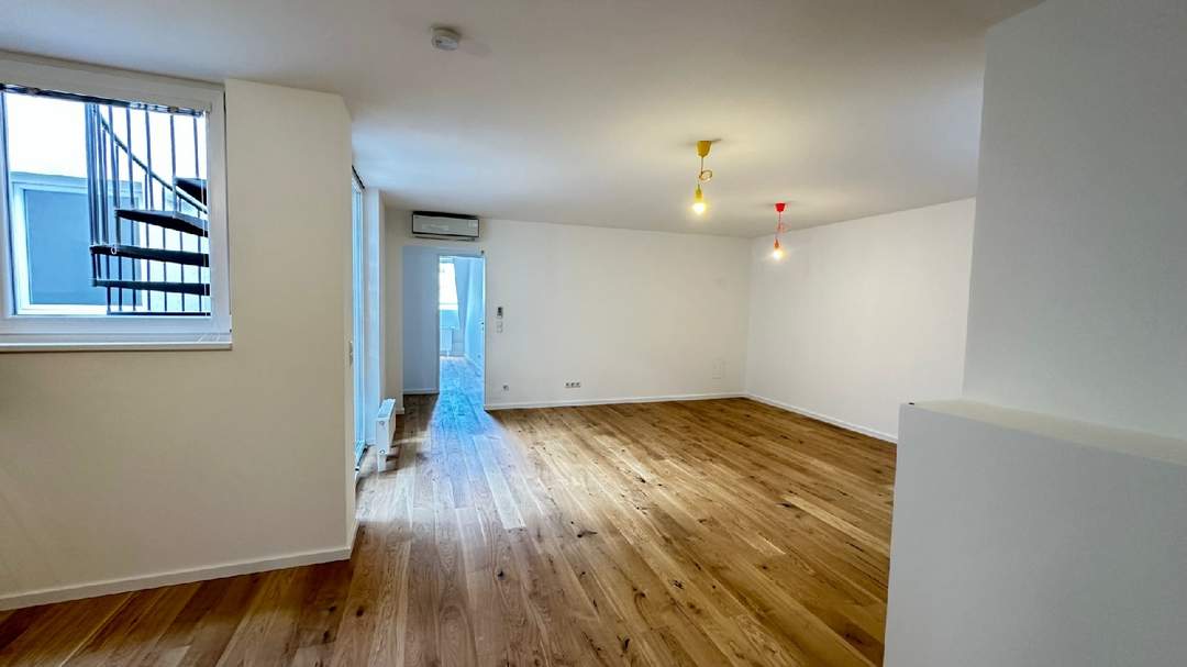 Stilvolles Dachgeschossjuwel mit 3 Zimmern und Terrasse