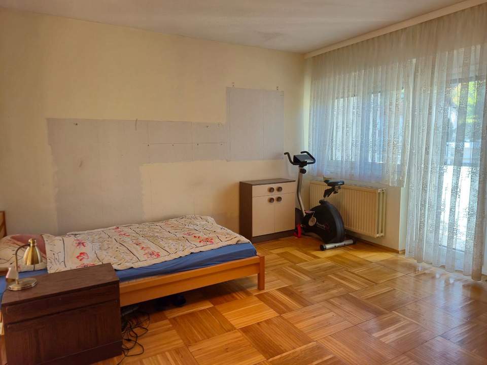 2-ZIMMERWOHNUNG MIT LOGGIA