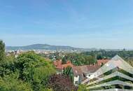 Seltenheitswert Römerberg: DG-Wohnung mit Linzblick &amp; großem Eigengarten!