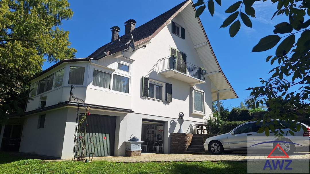 NEUER PREIS: Großzügiges Wohnhaus mit Nebengebäuden!