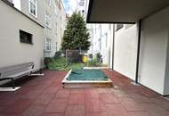 geräumige 2-Zimmer Dachgeschosswohnung mit großer Terrasse und en suite Badezimmer- ab sofort verfügbar