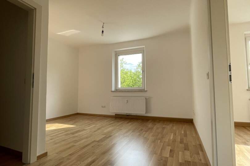 Attraktives und leistbares Wohnen in erstklassiger Lage: helle 3-Zimmer Wohnung mit praktischer Raumaufteilung und Wohlfühlcharakter in Steyr Münichholz verspricht 1A-Infrastuktur! Frisch saniert und UNBEFRISTET!, Wohnung-miete, 429,21,€, 4400 Steyr(Stadt)
