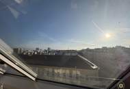 Therapieräume/ Yogastudio/ Atelier: Absolutes Lichtjuwel im Dachgeschoss zur Vermietung