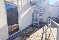 TERRASSENHIT, UNBEFRISTET, 84 m2 Dachgeschoß mit 64 m2 Terrasse, Wohnküche, 2 Zimmer, Wannenbad, Parketten, Fernblick, Holbeingasse