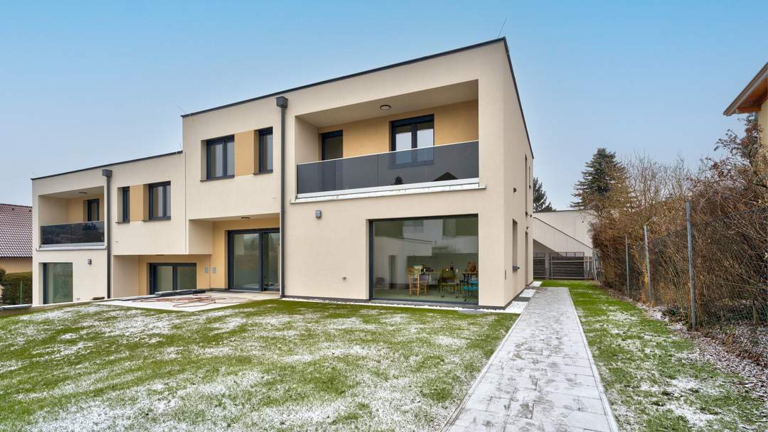 Wohnglück in Katzelsdorf: Erstbezug Doppelhaushälfte mit Loggia und Terrasse!