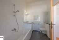 Großzügige, sonnige DG-Neubauwohnung mit hofseitiger Terrasse nahe Einkaufsstraße & U6 - ab 1.12.25!