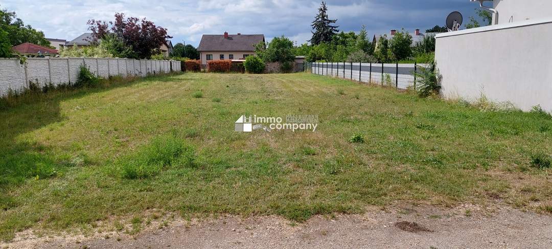 BAUGRUND am WALDRAND