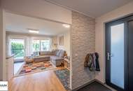 traumhafte Doppelhaushälfte mit Grünblick - PV, Wärmepumpe und Klimaanlage - Videobesichtigung online!