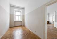 Große Familienwohnung // 6 Zimmer // Balkon möglich // Sanierungsbedürftig