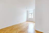 "Urban Oasis" - Rarität | Neubauwohnung in Jahrhundertwendehaus | 2 Balkone