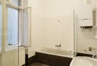 Südwestseitiger Altbau nächst Neubaugase und Burggasse! Kleiner Balkon in ruhigen Innenhof!