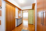 Ruckerlberg: Lichtdurchflutete 2-Zimmer-Wohnung mit Balkon und Tiefgaragenplatz